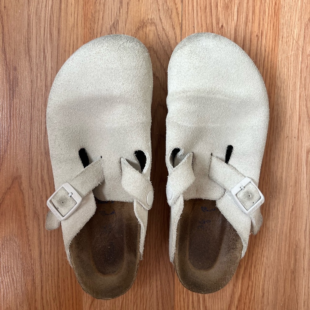Boston Birkenstocks clogs antique white
